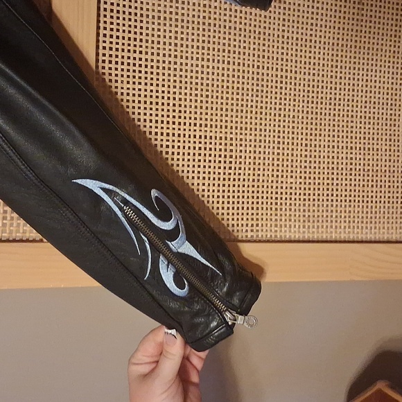 Harley-Davidson Womens Black Leather Lined Jacket  Embroidered Front And Back - Picture 4 of 6